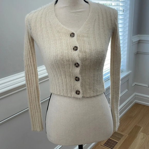 White Fawn (from Tilly’s) Cream Button Up Sweater - Picture 1 of 3